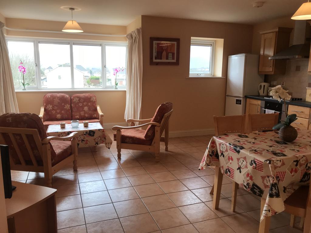 Kings Court Holiday Apartments room 4